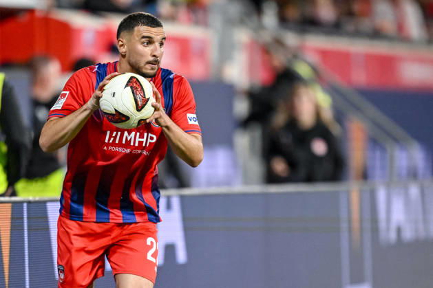 Oualid Mhamdi (1. FC Heidenheim 1846) in Aktion, am Ball, Einzelaktion waehrend des spiels der 2. Bundesliga zwischen 1. FC Heidenheim und 1. FC Kaiserslautern, Voith-Arena am 09. October 2026 in Heidenheim an der Brenz, Deutschland. (Foto von Harry Langer DeFodi Images) +++ Oualid Mhamdi (1. FC Heidenheim 1846) controls the Ball during the 2nd Bundesliga match between 1. FC Heidenheim and 1. FC Kaiserslautern at Voith-Arena on October 9, 2026 in Heidenheim an der Brenz, Germany. (Photo by Harry Langer DeFodi Images) DFB DFL REGULATIONS PROHIBIT ANY USE OF PHOTOGRAPHS AS IMAGE SEQUENCES AND OR QUASI-VIDEO. (Photo by Harry Langer DeFodi Images) DFB DFL REGULATIONS PROHIBIT ANY USE OF PHOTOGRAPHS AS IMAGE SEQUENCES AND OR QUASI-VIDEO. -