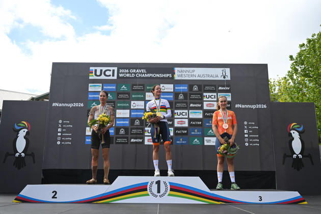 2026 UCI Gravel World Championships Picture by Zac Williams SWpix.com - 10 10 2026 - Cycling - 2026 UCI Gravel World Championships - Nannup, Western Australia, Australia - Women™s Elite Podium - Marianne Vos (Netherlands) wins the Gold Medal to become World Champion with Rosa Klöser (Germany) receiving the Silver Medal and Larissa Hartog (Netherlands) receiving the Bronze Medal Copyright: x xSWpix.comx(t axPhotographyxHubxLtd)xZacxWilliams SWpix.comx SWP-3030-24165