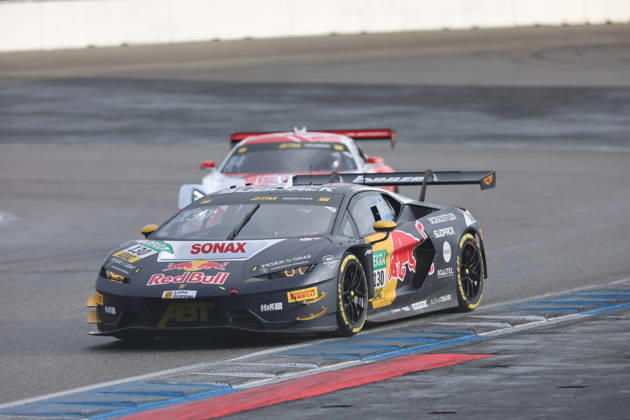 Hockenheim, Deutschland 09.- 11. Oktober 2026: DTM - 2026 - Saisonfinale - Hockenheimring - Samstag Qualifikation Im Bild: Luca Engstler (GER 130) vor Tom Kalender (GER 84) Hockenheimring Baden Württemberg Copyright: xFotostandx xFWMEDIAx
