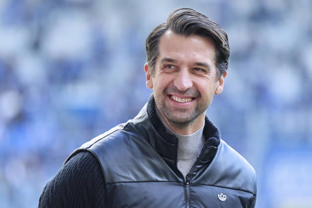 Geschaeftsfuehrer Jonas Boldt (Hannover 96) lacht waehrend des spiels der 2. Bundesliga zwischen 1. FC Magdeburg und Hannover 96, Avnet Arena am 10. October 2026 in Magdeburg, Deutschland. (Foto von Marco Steinbrenner DeFodi Images) +++ Geschaeftsfuehrer Sport Jonas Boldt (Hannover 96) smiles during the 2nd Bundesliga match between 1. FC Magdeburg and Hannover 96 at Avnet Arena on October 10, 2026 in Magdeburg, Germany. (Photo by Marco Steinbrenner DeFodi Images) DFB DFL REGULATIONS PROHIBIT ANY USE OF PHOTOGRAPHS AS IMAGE SEQUENCES AND OR QUASI-VIDEO. (Photo by Marco Steinbrenner DeFodi Images) -