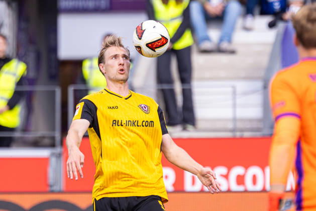 Vincent Vermeij (SG Dynamo Dresden, 09) am Ball GER, VfL Osnabrueck vs. SG Dynamo Dresden, Fussball, 2. Bundesliga, 7. Spieltag, Spielzeit 2026 2027, 10.10.2026 DFL Regulations prohibit any use of photographers as image sequences and or quasi-video. GER, VfL Osnabrueck vs. SG Dynamo Dresden, Fussball, 2. Bundesliga, 7. Spieltag, Spielzeit 2026 2027, 10.10.2026 Osnabrueck Copyright: xEibner-Pressefoto JanxRollingerx EP_JSK
