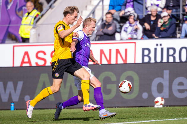 (L-R) Vincent Vermeij (SG Dynamo Dresden, 09) im Zweikampf mit Niklas Wiemann (VfL Osnabrueck, 25) GER, VfL Osnabrueck vs. SG Dynamo Dresden, Fussball, 2. Bundesliga, 7. Spieltag, Spielzeit 2026 2027, 10.10.2026 DFL Regulations prohibit any use of photographers as image sequences and or quasi-video. GER, VfL Osnabrueck vs. SG Dynamo Dresden, Fussball, 2. Bundesliga, 7. Spieltag, Spielzeit 2026 2027, 10.10.2026 Osnabrueck Copyright: xEibner-Pressefoto JanxRollingerx EP_JSK