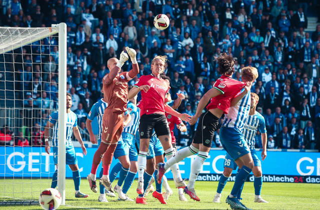 Deutschland: Fussball 2. Bundesliga 2026 2027, 7. Spieltag - 1. FC Magdeburg vs Hannover 96 - Avnet Arena (Magdeburg): Torchance Stefan Teitur ÃžorÃ°arson Stefan Teitur Thordarson (Hannover 96, 23) Copyright: xAymanxAlahmedx