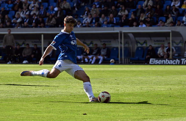 10.10.2026, xjhx, Fussball 2.Bundesliga, SV Darmstadt 98 - Energie Cottbus v.l. Noah Weißhaupt (SV Darmstadt 98) Goal scored, erzielt das Tor zum. 1:1 (DFL DFB REGULATIONS PROHIBIT ANY USE OF PHOTOGRAPHS as IMAGE SEQUENCES and or QUASI-VIDEO) Darmstadt