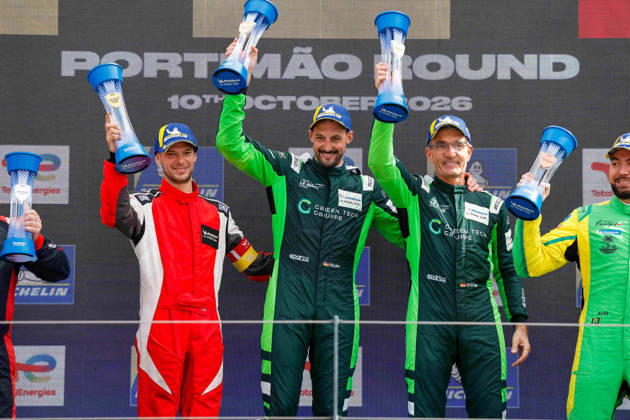 AUTO - MLC 2026 - PORTIMAO 71 AUST Stefan (ger), FERNANDEZ-LASER Felipe (ger), Rinaldi Racing, Ligier JS P325 - Toyota, LMP3 Pro Am, podium, portrait celebration during the 6th round of the 2026 Michelin Le Mans Cup on the Autodromo Internacional do Algarve from October 8 to 10, 2026 in Portimao, Portugal - PortimaoPortugal  Copyright: xPauloxMariax