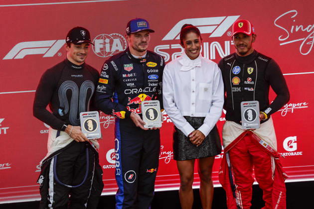 F1 - SINGAPORE GRAND PRIX 2026 LECLERC Charles (mco), Scuderia Ferrari SF-26, VERSTAPPEN Max (nld), Red Bull Racing Ford RB22, HAMILTON Lewis (gbr), Scuderia Ferrari SF-26, portrait during the 2026 Formula 1 Singapore Grand Prix, 17th round of the 2026 Formula One World Championship, WM, Weltmeisterschaft from October 9 to 11, 2026 on the Marina Bay Street Circuit, in Singapore, Singapore - SingaporeSingapore  Copyright: xJulienxDelfossex