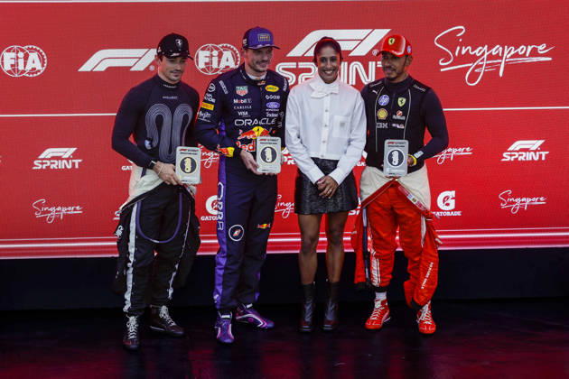 F1 - SINGAPORE GRAND PRIX 2026 LECLERC Charles (mco), Scuderia Ferrari SF-26, VERSTAPPEN Max (nld), Red Bull Racing Ford RB22, HAMILTON Lewis (gbr), Scuderia Ferrari SF-26, portrait during the 2026 Formula 1 Singapore Grand Prix, 17th round of the 2026 Formula One World Championship, WM, Weltmeisterschaft from October 9 to 11, 2026 on the Marina Bay Street Circuit, in Singapore, Singapore - SingaporeSingapore  Copyright: xJulienxDelfossex