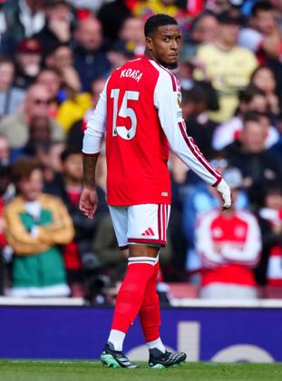Ezri Konsa of Arsenal Arsenal v Leeds United, Premier League, Football, Emirates Stadium, London, UK - 10 Oct 2026London Emirates Stadium United Kingdom EDITORIAL USE ONLY No use with unauthorised audio, video, data, fixture lists, club league logos or live services. Online in-match use limited to 120 images, no video emulation. No use in betting, games or single club league player publications. Copyright: xJavierxGarcia Shutterstockx 17204400n