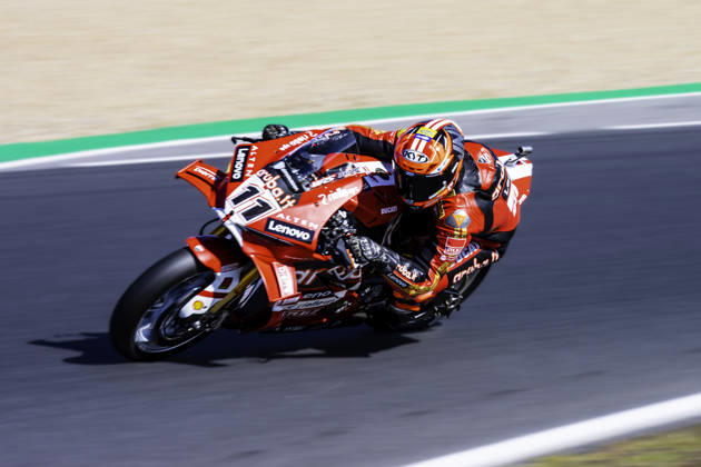 October 10, 2026, Cascais, Lisbon, Portugal: Nicolo Bulega of Aruba.It Racing - Ducati in action during the Superpole of the FIM Superbike World Championship, WM, Weltmeisterschaft at Circuito Estoril on October 10, 2026 in Cascais, Portugal. Cascais Portugal - ZUMAr200 20261010_zsp_r200_002 Copyright: xNunoxReisinhox