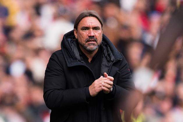 Leeds United Manager Daniel Farke claps his players Arsenal v Leeds United, Premier League, Football, Emirates Stadium, London, UK - 10 Oct 2026London Emirates Stadium United Kingdom EDITORIAL USE ONLY No use with unauthorised audio, video, data, fixture lists, club league logos or live services. Online in-match use limited to 120 images, no video emulation. No use in betting, games or single club league player publications. Copyright: xWiredxPhotos Shutterstockx 17204325w