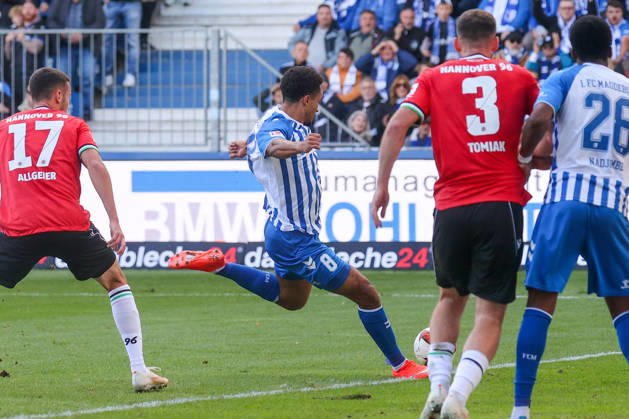 10.10.2026, xgox, Fussball - 2.Bundesliga 1.FC Magdeburg - Hannover 96 emspor, v.l. Tor zum 2:0 durch Emmanuel Iyoha (Magdeburg, 8) (DFL DFB REGULATIONS PROHIBIT ANY USE OF PHOTOGRAPHS as IMAGE SEQUENCES and or QUASI-VIDEO) Magdeburg