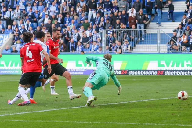 10.10.2026, xgox, Fussball - 2.Bundesliga 1.FC Magdeburg - Hannover 96 emspor, v.l. Tor zum 2:0 durch Emmanuel Iyoha (Magdeburg, 8) (DFL DFB REGULATIONS PROHIBIT ANY USE OF PHOTOGRAPHS as IMAGE SEQUENCES and or QUASI-VIDEO) Magdeburg