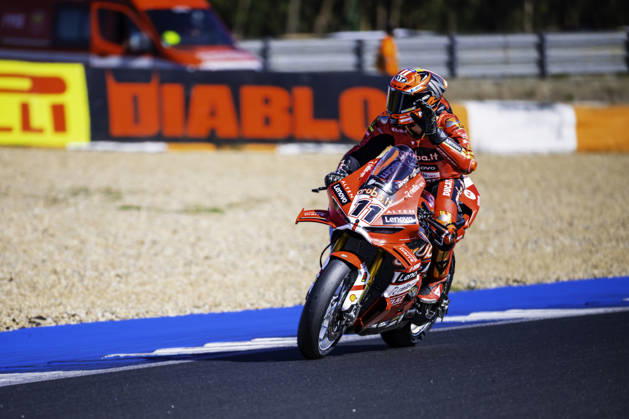 October 10, 2026, Cascais, Lisbon, Portugal: Nicolo Bulega of Aruba.It Racing - Ducati in action during the Superpole of the FIM Superbike World Championship, WM, Weltmeisterschaft at Circuito Estoril on October 10, 2026 in Cascais, Portugal. Cascais Portugal - ZUMAr200 20261010_zsp_r200_039 Copyright: xNunoxReisinhox