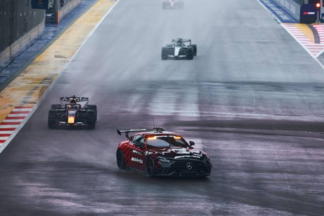 Safety car F1 GP 17 Singapore 2026 F1 GP 17 Singapore 2026 81 PIASTRI Oscar (aus), McLaren F1 Team MCL40, action F1 GP 17 Singapore 2026 Singapore