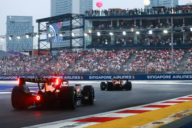01 NORRIS Lando (gbr), McLaren F1 Team MCL40, action 81 PIASTRI Oscar (aus), McLaren F1 Team MCL40, action F1 GP 17 Singapore 2026 F1 GP 17 Singapore 2026 81 PIASTRI Oscar (aus), McLaren F1 Team MCL40, action F1 GP 17 Singapore 2026 Singapore