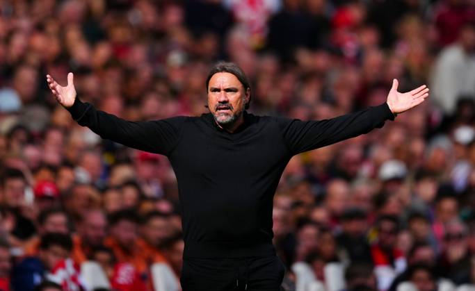 Leeds United Manager Daniel Farke reacts Arsenal v Leeds United, Premier League, Football, Emirates Stadium, London, UK - 10 Oct 2026London Emirates Stadium United Kingdom EDITORIAL USE ONLY No use with unauthorised audio, video, data, fixture lists, club league logos or live services. Online in-match use limited to 120 images, no video emulation. No use in betting, games or single club league player publications. Copyright: xJavierxGarcia Shutterstockx 17204400s