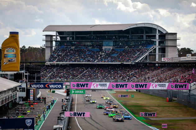 DTM, 15. + 16. Rennen Hockenheim 2026 130 Lamborghini Temerario GT3, ABT Sportsline: Luca Engstler, 22 Mercedes-AMG GT3 EVO, Landgraf Motorsport: Lucas Auer - picture by Gruppe C Photography Sachsenring Germany Copyright: xGruppexCxPhotographyx