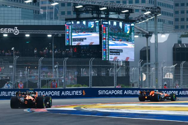 01 NORRIS Lando (gbr), McLaren F1 Team MCL40, action 81 PIASTRI Oscar (aus), McLaren F1 Team MCL40, action F1 GP 17 Singapore 2026 F1 GP 17 Singapore 2026 81 PIASTRI Oscar (aus), McLaren F1 Team MCL40, action F1 GP 17 Singapore 2026 Singapore
