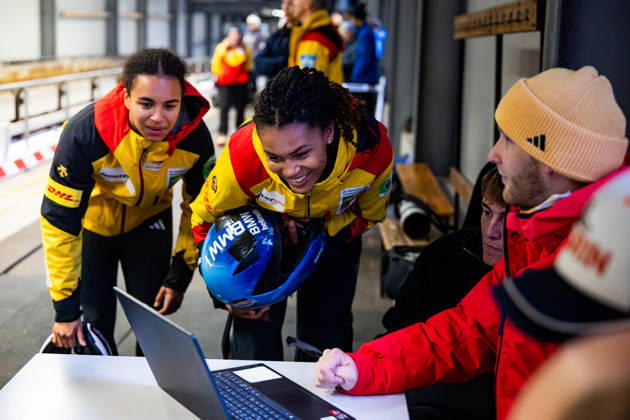 10.10.2026, GER, Bob Bobsport, Saison 26 27, Frauen, Zentrale Leistungspruefung im Bobsport Anschubtest Traditionell haben sich die deutschen Piloten im Bobsport gemeinsam mit ihren Anschiebern in Oberhof zum Kräftemessen getroffen. 98559 Oberhof LOTTO Thüringen EISARENA Oberhof Trainingshalle Startanlage Thüringen Deutschland