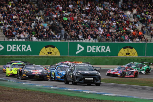Hockenheim, Deutschland 09.- 11. Oktober 2026: DTM - 2026 - Saisonfinale - Hockenheimring - Samstag Rennen 1 Im Bild: Cupra DTM Safetycar mit dem Feld in Formation Hockenheimring Baden Württemberg Copyright: xFotostandx xFWMEDIAx