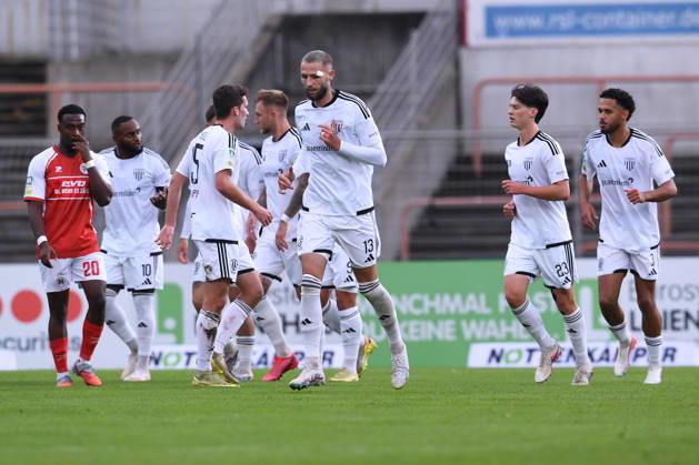 Fußball Regionalliga West 12. Spieltag Rot-Weiß Oberhausen - 1. FC Bocholt am 10.10.2026 im Stadion Niederrhein in Oberhausen Torjubel zum 1:1 durch Dominik Lanius ( Bocholt )