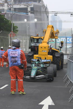 October 10, 2026, Singapore, Tamilnadu, Singapore: George Russell of Mercedes car is removed by marshalls after he and Sergio Perez of Cadillac collide during the sprint on Saturday 10th October , Singapore Grand Prix 2026, Marina Bay Street Circuit. Singapore Singapore - ZUMAc251 20261010_znp_c251_049 Copyright: xVikramxChandrasekarx