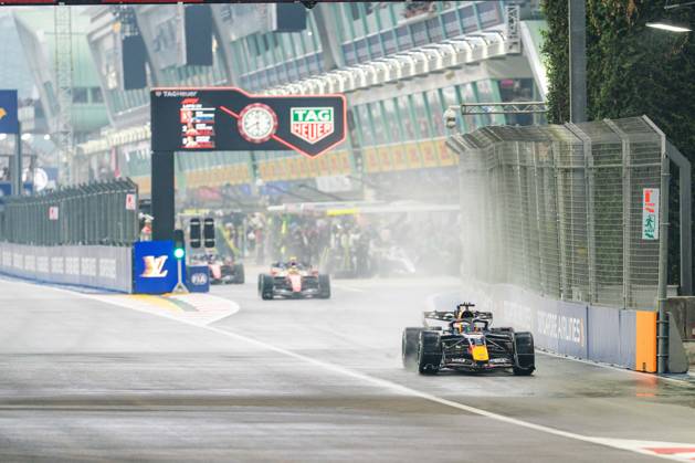 2026 Formula 1 Singapore Grand Prix - Sprint MAX VERSTAPPEN 1 (NED) of Oracle Red Bull Racing (Red Bull Racing RB22) during Qualifying day on Saturday during the Formula 1 Singapore Airlines Singapore Grand Prix 2026 at Marina Bay Street Circuit, Singapore, on October 10, 2026. Photo by Antoine LAPEYRE Reveries Agency via ABACAPRESS.COM Singapore Singapore  Copyright: xAntoinexLapeyre ReveriesxAgency ABACAx