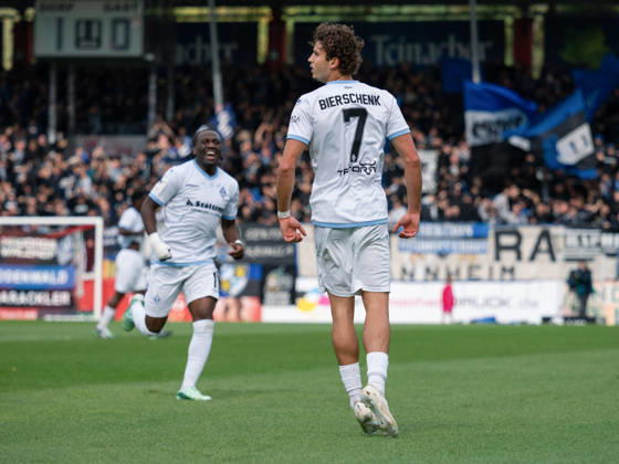 TOR zum 1:1 durch Lovis Bierschenk (SV Waldhof Mannheim, 07) Torjubel, Jubel Freude Emotion Teamjubel Gestik Geste GER, Fussball, SG Sonnenhof Grossaspach vs. SV Waldhof Mannheim, 3. Liga, 8. Spieltag, Aspach, Saison 2026 2027, 10.10.2026 GER, Fussball, SG Sonnenhof Grossaspach vs. SV Waldhof Mannheim, 3. Liga, 8. Spieltag, Aspach, Saison 2026 2027, 10.10.2026 Aspach Copyright: xCarstenxSchweringx EP_CSG