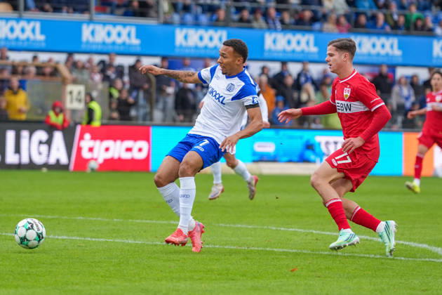 Deutschland: Fussball, 3. Liga, 8. Spieltag, Hänsch-Arena, Meppen, Emsland, Niedersachsen, SV Meppen vs. VfB Stuttgart U21, U 21 VfB Stuttgart II: Torchance Oliver Schmitt (SV Meppen, 7) Copyright: xMichelxWittex