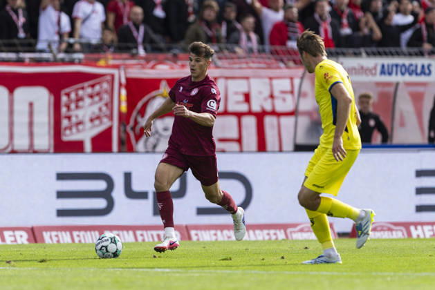 3. Liga, Fortuna Köln - 1. FC Saarbrücken; 10.10.2026 Nico Thier (Fortuna Köln, 7). 3. Liga, Fortuna Köln - 1. FC Saarbrücken, 8. Spieltag, am 10.10.2026, Südstadion, Köln. DFB regulations prohibit any use of photographs as image sequences and or quasi-video Copyright: xBEAUTIFULxSPORTS Meuselx