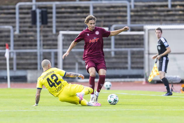 3. Liga, Fortuna Köln - 1. FC Saarbrücken; 10.10.2026 Maximilian Fischer (Fortuna Köln, 3), Philip Fahrner (1. FC Saarbrücken, 42). 3. Liga, Fortuna Köln - 1. FC Saarbrücken, 8. Spieltag, am 10.10.2026, Südstadion, Köln. DFB regulations prohibit any use of photographs as image sequences and or quasi-video Copyright: xBEAUTIFULxSPORTS Meuselx