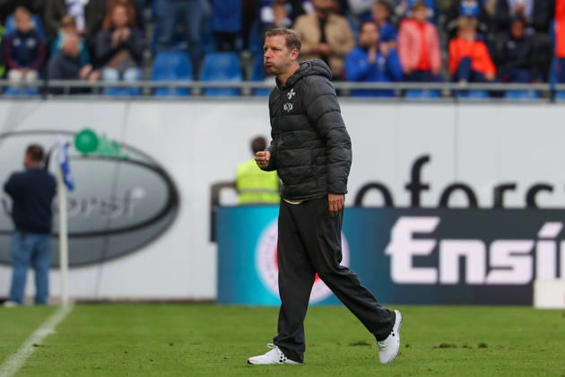 2026.10.10 Fussball 2.Bundesliga SV Darmstadt 98 - Energie Cottbus v.l., head coach Florian Kohfeldt (SV Darmstadt 98) seen celebrating after the victory Copyright: HMBxMedia JoaquimxFerreira