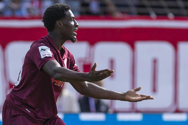 3. Liga, Fortuna Köln - 1. FC Saarbrücken; 10.10.2026 Romeo Aigbekaen (Fortuna Köln, 30) beschwert sich. 3. Liga, Fortuna Köln - 1. FC Saarbrücken, 8. Spieltag, am 10.10.2026, Südstadion, Köln. DFB regulations prohibit any use of photographs as image sequences and or quasi-video Copyright: xBEAUTIFULxSPORTS Meuselx