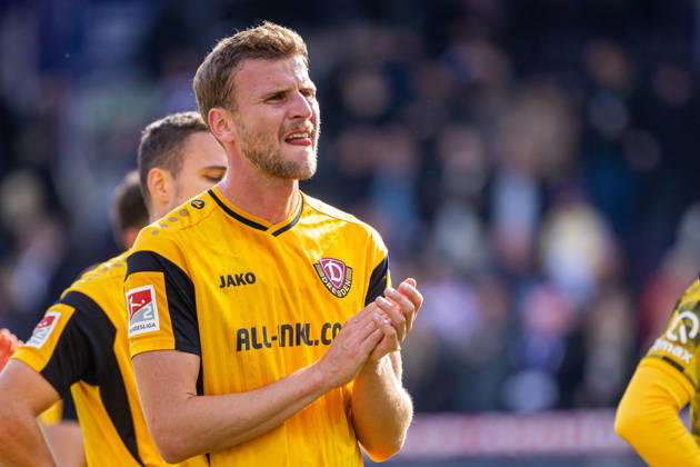 Christoph Daferner (SG Dynamo Dresden, 33) reagiert enttaeuscht nach dem 1:1 Unentschieden GER, VfL Osnabrueck vs. SG Dynamo Dresden, Fussball, 2. Bundesliga, 7. Spieltag, Spielzeit 2026 2027, 10.10.2026 DFL Regulations prohibit any use of photographers as image sequences and or quasi-video. GER, VfL Osnabrueck vs. SG Dynamo Dresden, Fussball, 2. Bundesliga, 7. Spieltag, Spielzeit 2026 2027, 10.10.2026 Osnabrueck Copyright: xEibner-Pressefoto JanxRollingerx EP_JSK