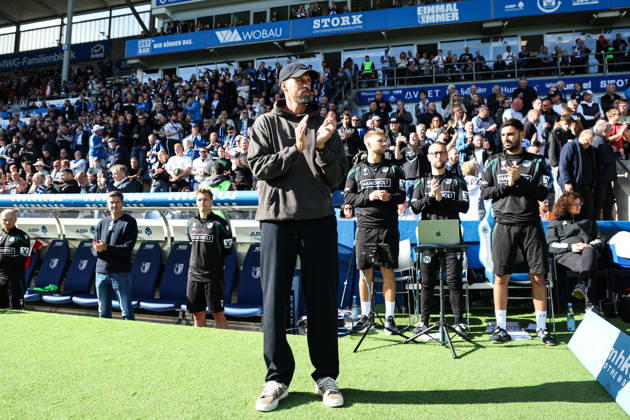 Trainer Sandro Wagner (Hannover 96) - 2. Fussball Bundesliga Saison 2026-2027 1. FC Magdeburg vs. Hannover 96 in der Avnet Arena in Magdeburg - Fußball,Mann,Männer,Deutschland,10.10.2026
