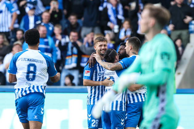 Torjubel - Torschütze Moritz Broni Kwarteng (1. FC Magdeburg,10) trifft zum 1-0 2. Fussball Bundesliga Saison 2026-2027 1. FC Magdeburg vs. Hannover 96 in der Avnet Arena in Magdeburg - Aktion,Fußball,Mann,Männer,Deutschland,10.10.2026