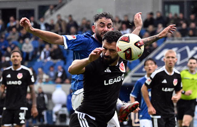 10.10.2026, xjhx, Fussball 2.Bundesliga, SV Darmstadt 98 - Energie Cottbus v.l. Tolgay Cigerci (Energie Cottbus), Marco Richter (SV Darmstadt 98) (DFL DFB REGULATIONS PROHIBIT ANY USE OF PHOTOGRAPHS as IMAGE SEQUENCES and or QUASI-VIDEO) Darmstadt