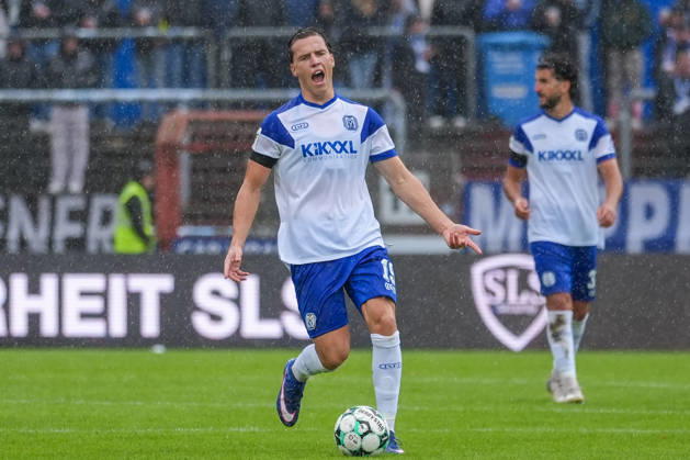 Deutschland: Fussball, 3. Liga, 8. Spieltag, Hänsch-Arena, Meppen, Emsland, Niedersachsen, SV Meppen vs. VfB Stuttgart U21, U 21 VfB Stuttgart II: Luis Sprekelmeyer (SV Meppen, 19) ärgert sich Copyright: xMichelxWittex