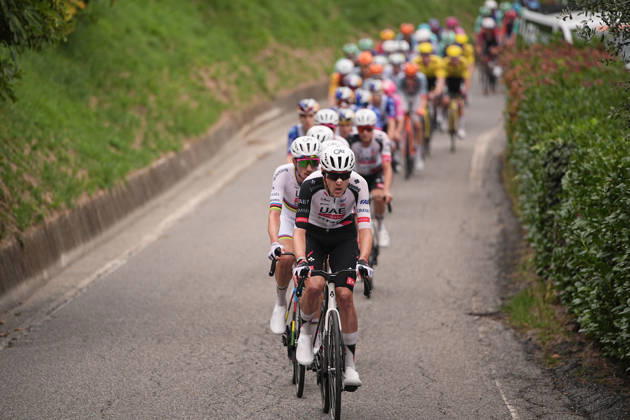 The pack riders climb during the 120th edition of the Il Lombardia, Tour of Lombardy cycling race, a 239 km one day race from Bergamo to Como on October 10, 2026, Italy.  Copyright: xMarcoxAlpozzi LaPressex