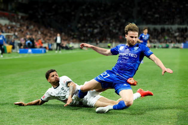 October 10, 2026, Melbourne, Victoria, Australia: MELBOURNE, AUSTRALIA - OCTOBER 10: Australia Cup Final match between South Melbourne FC and Melbourne Victory FC at AAMI Park on October 10, 2026 in Melbourne, Austr0alia. South Melbourne FC V Melbourne Victory FC - Australia Cup 2026 Final  - ZUMAp121 20261010_zsp_p121_008 Copyright: xChrisxPutnamx