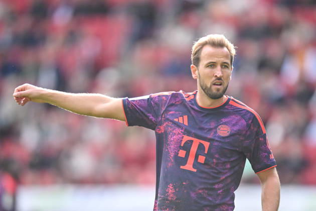 Harry Kane (FC Bayern Muenchen) gestikuliert, gestik waehrend des spiels der 1. Bundesliga zwischen FC Augsburg und FC Bayern Muenchen, WWK Arena am 10. October 2026 in Augsburg, Deutschland. (Foto von Harry Langer DeFodi Images) +++ Harry Kane (FC Bayern Muenchen) gestures during the Bundesliga match between FC Augsburg and FC Bayern Muenchen at WWK Arena on October 10, 2026 in Augsburg, Germany. (Photo by Harry Langer DeFodi Images) DFB DFL REGULATIONS PROHIBIT ANY USE OF PHOTOGRAPHS AS IMAGE SEQUENCES AND OR QUASI-VIDEO. (Photo by Harry Langer DeFodi Images) DFB DFL REGULATIONS PROHIBIT ANY USE OF PHOTOGRAPHS AS IMAGE SEQUENCES AND OR QUASI-VIDEO. -