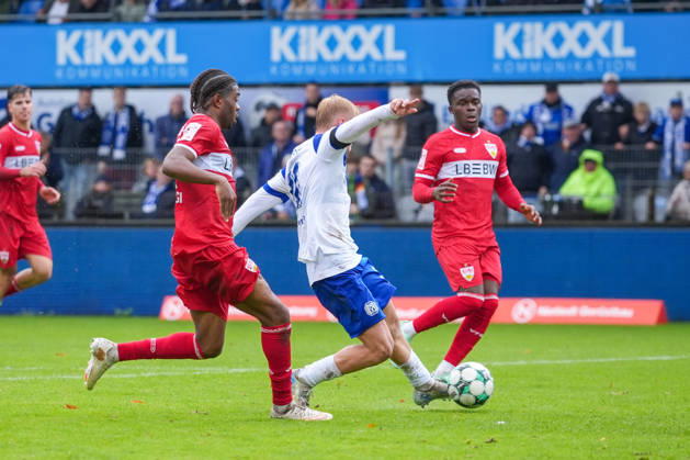 Deutschland: Fussball, 3. Liga, 8. Spieltag, Hänsch-Arena, Meppen, Emsland, Niedersachsen, SV Meppen vs. VfB Stuttgart U21, U 21 VfB Stuttgart II: Große Chance von Luca Prasse (SV Meppen, 31) Copyright: xMichelxWittex
