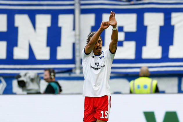 Torschuetze, Scorer Yussuf Poulsen (HSV) Jubel nach seinem Tor zum 0:1, jubelnd, bejubelt, jubelt, jubeln, Cheers after the goal, cheering, celebrated, cheers, cheering, emotionsim Bundesliga-Spiel zwischen der TSG 1899 Hoffenheim und dem Hamburger SV in der PreZero Arena, Sinsheim, Deutschland, am 10. Oktober 2026. in action during the Bundesliga match between TSG 1899 Hoffenheim and Hamburger SV at the PreZero Arena, Sinsheim, Germany, on October 10, 2026. DFB DFL REGULATIONS PROHIBIT ANY USE OF PHOTOGRAPHS AS IMAGE SEQUENCES AND OR QUASI-VIDEO, Copyright: HMBxMedia xHeikoxBecker