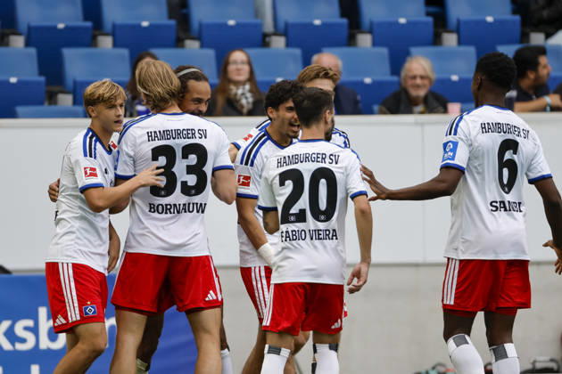Torjubel Hamburger SV beim 0:1 durch Yussuf Poulsen (Hamburger SV, 15), Freude, Begeisterung, positive Emotionen, Torerfolg , Deutschland, Fussball, 1. Bundesliga, 5.Spieltag, 2026 2027, TSG Hoffenheim vs. Hamburger SV, 10.10.2026, Sinsheim SNP Arena Deutschland Copyright: xGrantxHubbsx