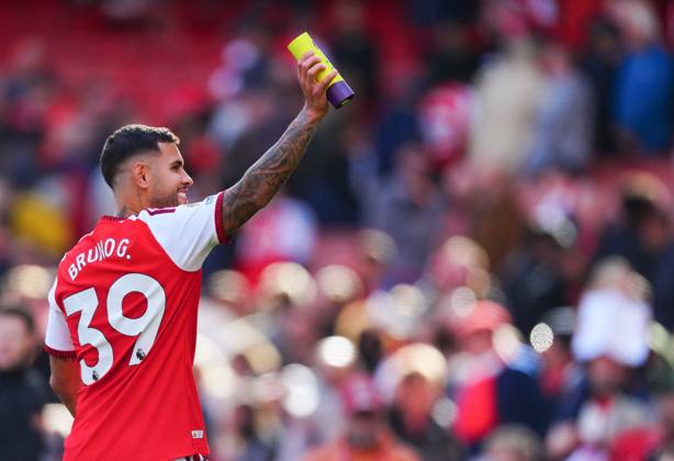 Bruno Guimaraes of Arsenal, player of the match with his award at full time Arsenal v Leeds United, Premier League, Football, Emirates Stadium, London, UK - 10 Oct 2026London Emirates Stadium United Kingdom EDITORIAL USE ONLY No use with unauthorised audio, video, data, fixture lists, club league logos or live services. Online in-match use limited to 120 images, no video emulation. No use in betting, games or single club league player publications. Copyright: xJavierxGarcia Shutterstockx 17204400am