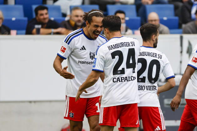 Torjubel Hamburger SV beim 0:1 durch Yussuf Poulsen (Hamburger SV, 15), Freude, Begeisterung, positive Emotionen, Torerfolg , Deutschland, Fussball, 1. Bundesliga, 5.Spieltag, 2026 2027, TSG Hoffenheim vs. Hamburger SV, 10.10.2026, Sinsheim SNP Arena Deutschland Copyright: xGrantxHubbsx