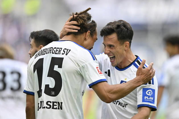 TOR zum 0:1 Yussuf Poulsen Hamburger SV HSV (15) Torjubel Nicolas Capaldo Hamburger SV HSV (24) TSG 1899 Hoffenheim vs Hamburger SV HSV 10.10.2026 DFL REGULATIONS PROHIBIT ANY USE OF PHOTOGRAPHS AS IMAGE SEQUENCES AND OR QUASI-VIDEO TSG 1899 Hoffenheim vs Hamburger SV HSV