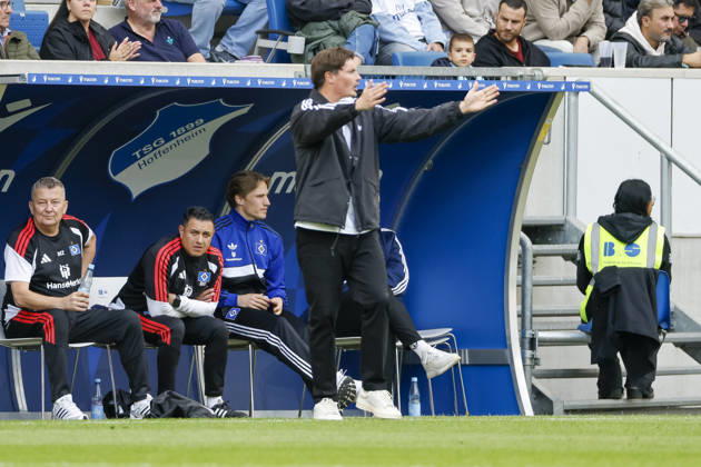 Merlin Polzin (Hamburger SV, Trainer), Mimik, Gesichtsausdruck, Emotion , Deutschland, Fussball, 1. Bundesliga, 5.Spieltag, 2026 2027, TSG Hoffenheim vs. Hamburger SV, 10.10.2026, Sinsheim SNP Arena Deutschland Copyright: xGrantxHubbsx
