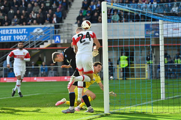 Paderborn, Home-Deluxe-Arena, 10.10.26, GER, Herren, 1.Bundesliga, Saison 2026-2027, SC Paderborn 07 - VfB Stuttgart Bild: Julian CHABOT (Stuttgart) macht das Tor zum 0:1 DFL regulations prohibit any use of photographs as image sequences and or quasi-video. Nordrhein-Westfalen Deutschland