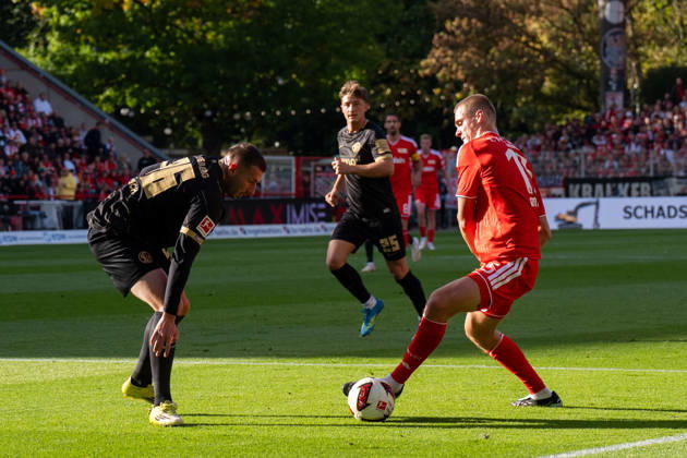Deutschland: Fussball 1. Bundesliga, 5. Spieltag 2026 2027, 1.FC Union Berlin - SV Elversberg am 10.10.2026 in Berlin (Stadion An der Alten Försterei): Zweikampf Luca Sirch (SV Elversberg, 26) und Tom Rothe (1. FC Union Berlin, 15) Copyright: xSvenxHeidmannx
